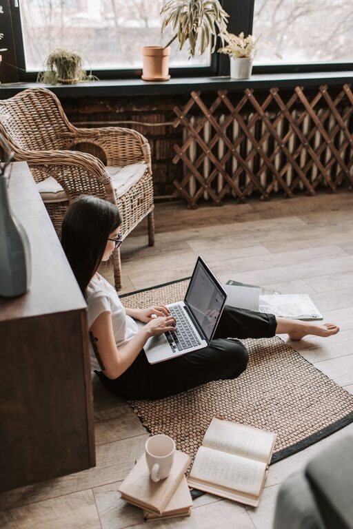 Tips for Creating a Cozy and Inviting Living Space on a Budget